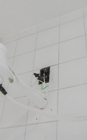 Casa à venda com 360m², 3 quartos e 6 vagasBanheiro Suíte 01