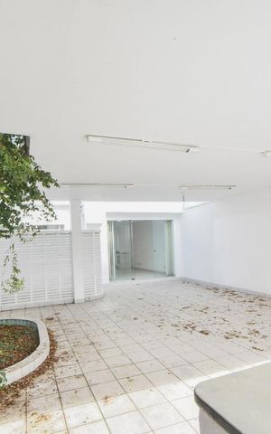 Casa à venda com 360m², 3 quartos e 6 vagasChurrasqueira