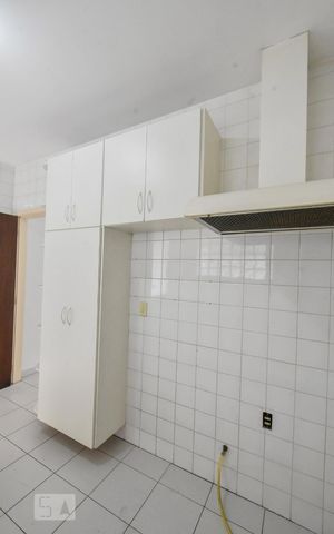 Casa à venda com 360m², 3 quartos e 6 vagasCozinha