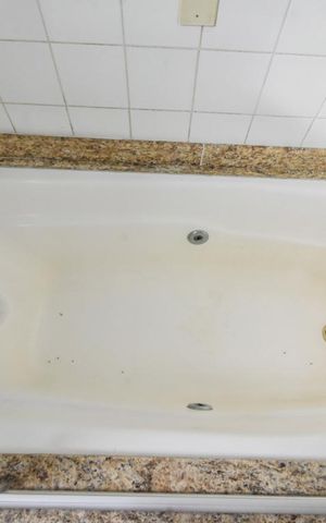 Casa à venda com 360m², 3 quartos e 6 vagasBanheiro Suíte 01