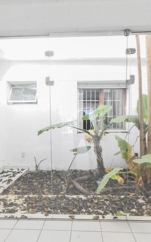 Casa à venda com 360m², 3 quartos e 6 vagasJardim de Inverno