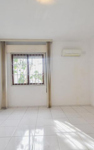 Casa à venda com 360m², 3 quartos e 6 vagasSuíte 01
