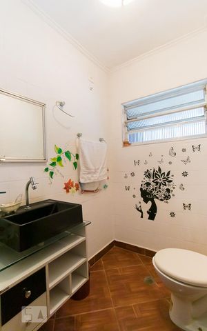 Casa à venda com 120m², 3 quartos e 1 vagaLavabo