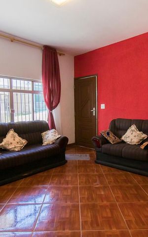 Casa à venda com 120m², 3 quartos e 1 vagaSala