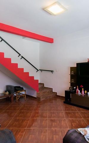Casa à venda com 120m², 3 quartos e 1 vagaSala