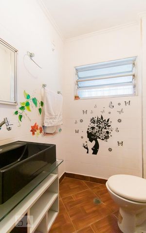 Casa à venda com 120m², 3 quartos e 1 vagaLavabo