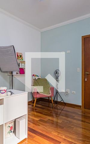 Casa à venda com 195m², 3 quartos e 4 vagas Casa à venda com 195m², 3 quartos e 4 vagasSuite 2