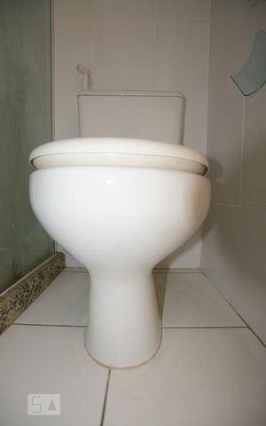 Apartamento à venda com 89m², 2 quartos e 1 vagaBanheiro  da sala  de estar- vaso