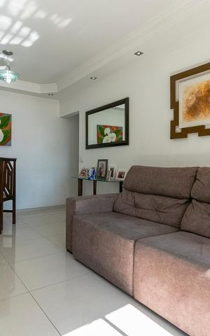 Apartamento à venda com 65m², 2 quartos e 1 vagaSala