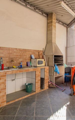 Apartamento à venda com 44m², 2 quartos e 1 vaga Apartamento à venda com 44m², 2 quartos e 1 vagaÁrea comum - Churrasqueira