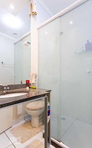 Apartamento à venda com 62m², 2 quartos e 1 vaga Apartamento à venda com 62m², 2 quartos e 1 vagaBanheiro
