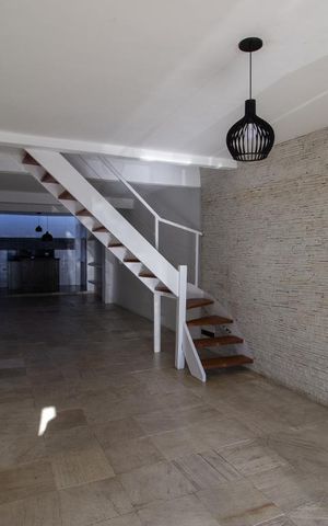 Casa de condomínio à venda com 140m², 2 quartos e 2 vagas Casa de condomínio à venda com 140m², 2 quartos e 2 vagasSala