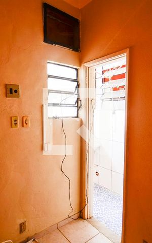 Casa à venda com 140m², 2 quartos e sem vaga Casa à venda com 140m², 2 quartos e sem vagaQuarto de Serviço