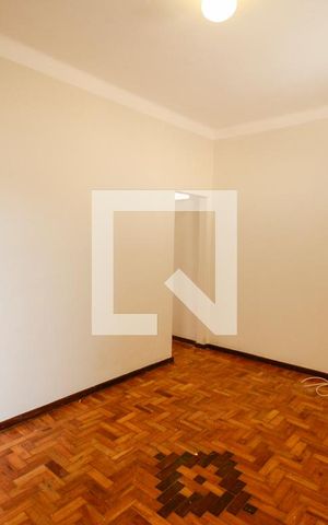 Casa à venda com 140m², 2 quartos e sem vaga Casa à venda com 140m², 2 quartos e sem vagaSala