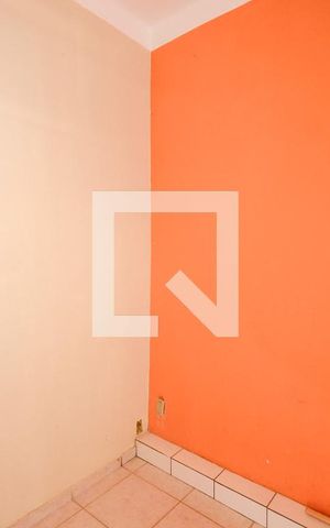 Casa à venda com 140m², 2 quartos e sem vaga Casa à venda com 140m², 2 quartos e sem vagaQuarto de Serviço