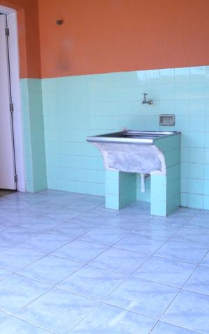 Casa à venda com 200m², 4 quartos e 2 vagasLavanderia