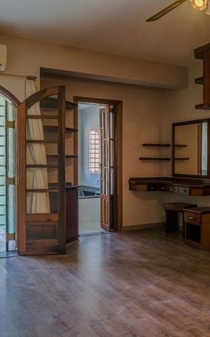 Casa para alugar com 110m², 2 quartos e 2 vagas Casa para alugar com 110m², 2 quartos e 2 vagasSuíte