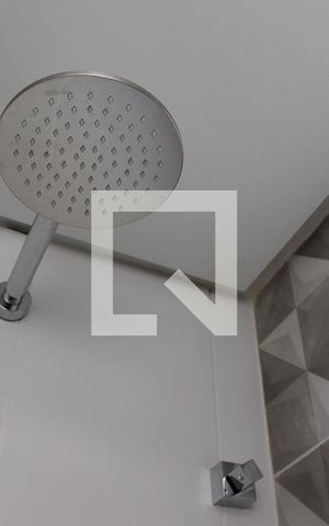 Casa de condomínio à venda com 140m², 3 quartos e 2 vagas Casa de condomínio à venda com 140m², 3 quartos e 2 vagasBanheiro da Suíte