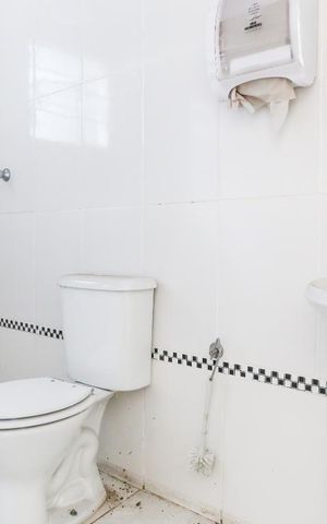 Casa para alugar com 190m², 2 quartos e 4 vagasBanheiro
