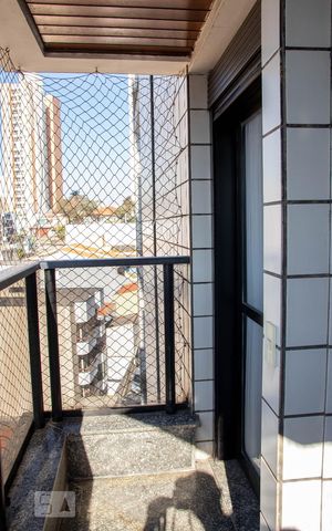 Apartamento à venda com 130m², 3 quartos e 2 vagas Apartamento à venda com 130m², 3 quartos e 2 vagasVaranda