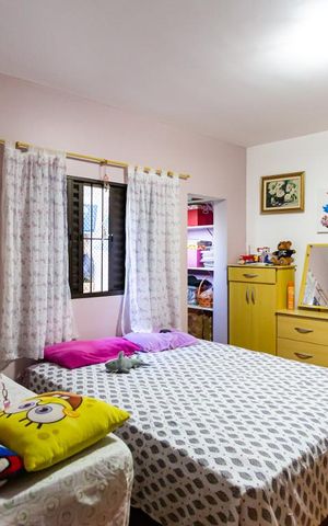 Casa à venda com 162m², 3 quartos e 2 vagas Casa à venda com 162m², 3 quartos e 2 vagasQuarto 3