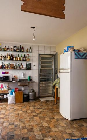Casa à venda com 162m², 3 quartos e 2 vagas Casa à venda com 162m², 3 quartos e 2 vagasQuintal