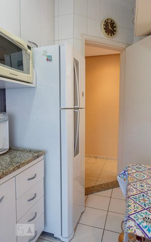 Apartamento à venda com 64m², 2 quartos e 1 vaga Apartamento à venda com 64m², 2 quartos e 1 vagaCozinha