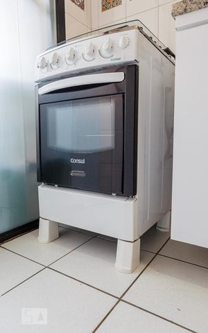 Apartamento à venda com 64m², 2 quartos e 1 vaga Apartamento à venda com 64m², 2 quartos e 1 vagaFogão