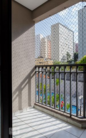 Apartamento à venda com 64m², 2 quartos e 1 vaga Apartamento à venda com 64m², 2 quartos e 1 vagaVaranda