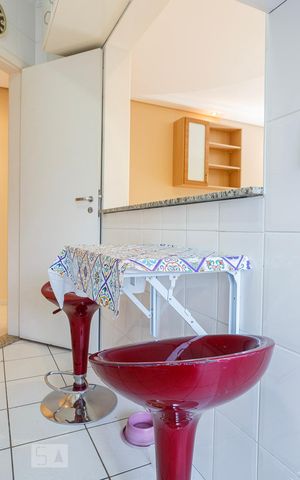 Apartamento à venda com 64m², 2 quartos e 1 vaga Apartamento à venda com 64m², 2 quartos e 1 vagaCozinha
