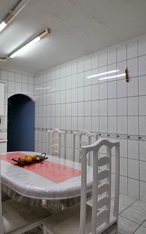 Casa à venda com 178m², 3 quartos e 2 vagasCozinha