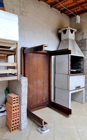 Casa à venda com 178m², 3 quartos e 2 vagasÁrea Externa