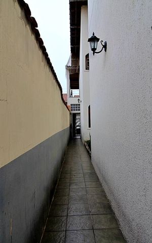 Casa à venda com 178m², 3 quartos e 2 vagasCorredor