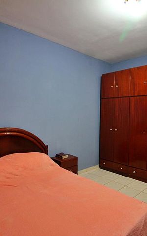 Casa à venda com 178m², 3 quartos e 2 vagasQuarto Suíte