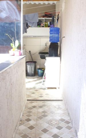 Casa à venda com 150m², 3 quartos e 1 vagaLavanderia