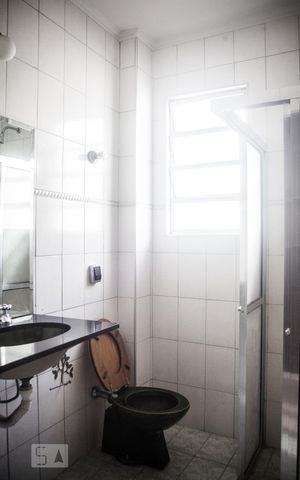Apartamento à venda com 150m², 3 quartos e 3 vagas Apartamento à venda com 150m², 3 quartos e 3 vagasBanheiro 2