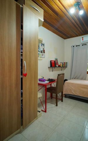 Casa à venda com 120m², 4 quartos e 2 vagasQuarto 2