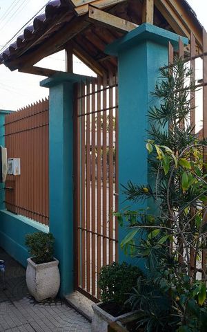 Casa à venda com 120m², 4 quartos e 2 vagasFrente da casa