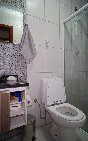 Casa à venda com 120m², 4 quartos e 2 vagasBanheiro
