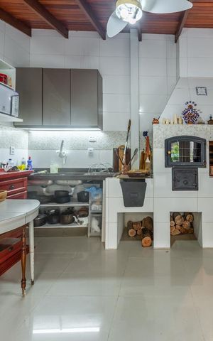 Casa à venda com 270m², 2 quartos e 4 vagas Casa à venda com 270m², 2 quartos e 4 vagasÁrea Gourmet