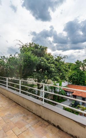 Casa à venda com 270m², 2 quartos e 4 vagas Casa à venda com 270m², 2 quartos e 4 vagasÁrea Externa