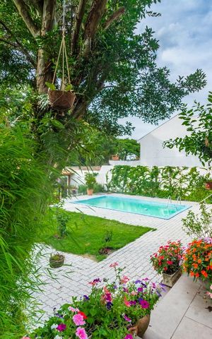 Casa à venda com 270m², 2 quartos e 4 vagas Casa à venda com 270m², 2 quartos e 4 vagasVista da Sala