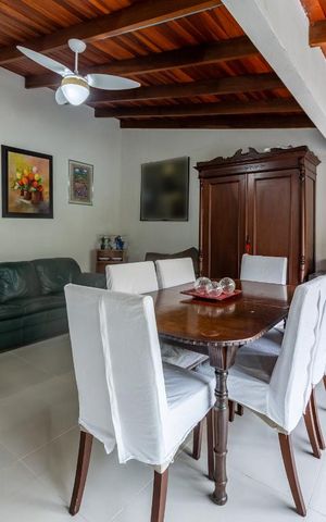 Casa à venda com 270m², 2 quartos e 4 vagas