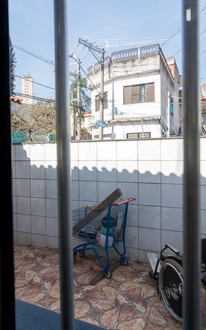 Casa à venda com 70m², 2 quartos e 2 vagasVista quarto 1