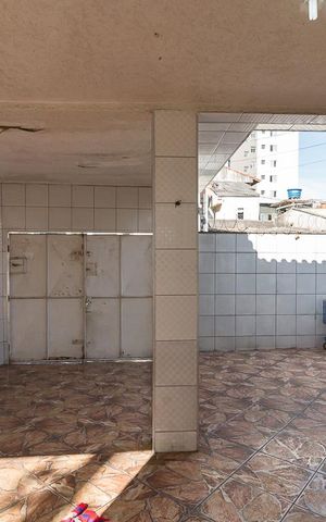 Casa à venda com 70m², 2 quartos e 2 vagasVista sala