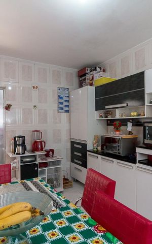 Casa à venda com 70m², 2 quartos e 2 vagasCozinha
