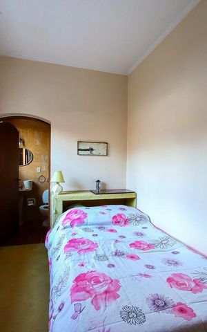 Casa para alugar com 248m², 6 quartos e 6 vagas Casa para alugar com 248m², 6 quartos e 6 vagasSuite 1