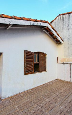 Casa para alugar com 248m², 6 quartos e 6 vagas Casa para alugar com 248m², 6 quartos e 6 vagasSacada da Suite 2