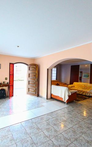 Casa para alugar com 248m², 6 quartos e 6 vagas Casa para alugar com 248m², 6 quartos e 6 vagasHall da Sala
