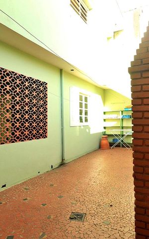 Casa à venda com 126m², 5 quartos e 1 vagaQuintal